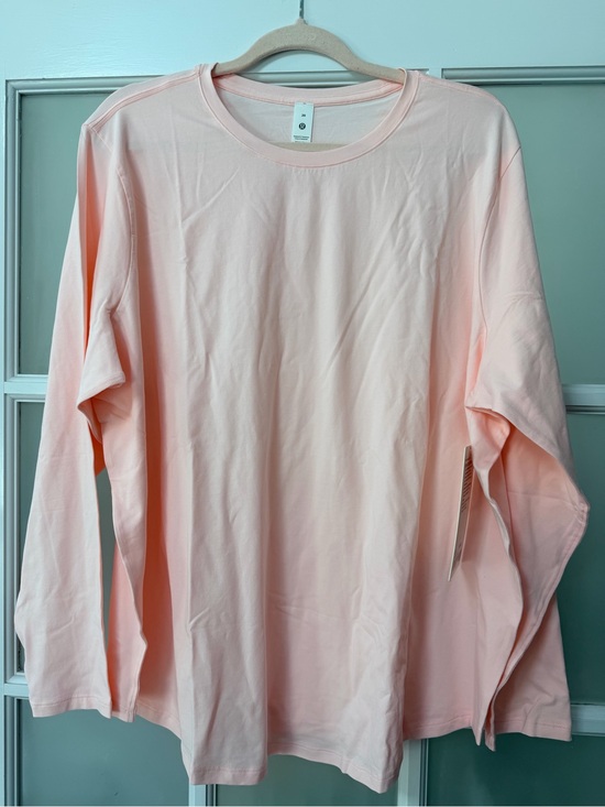 lululemon athletica Tops - lululemon athletica Soft Blush Pink Crew Neck Long Sleeve Tee